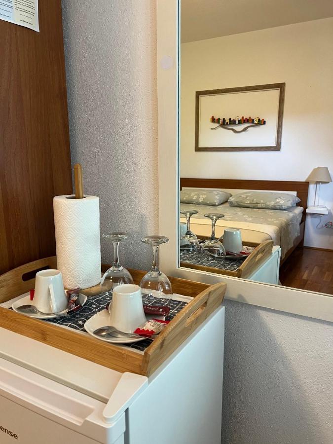 Room Tai - Spacious And Comfy With Private Terrace Hvar Town Exterior photo